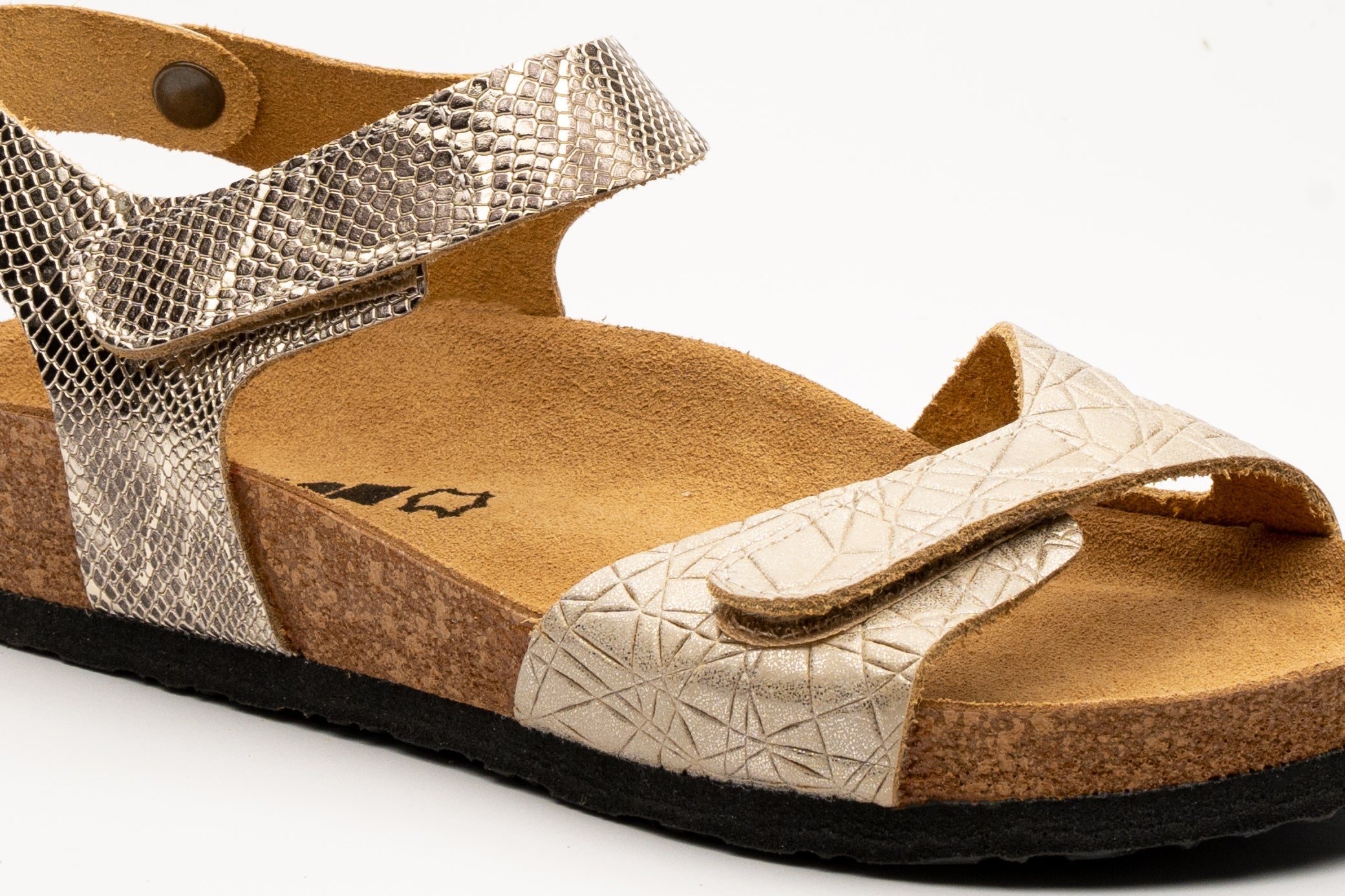 Helen Sandaler - Guld Ormskinn