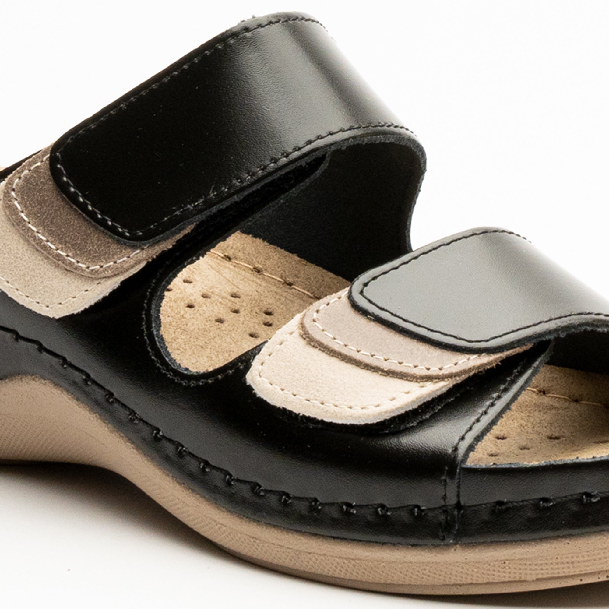 Lucia Sandaler - Svart